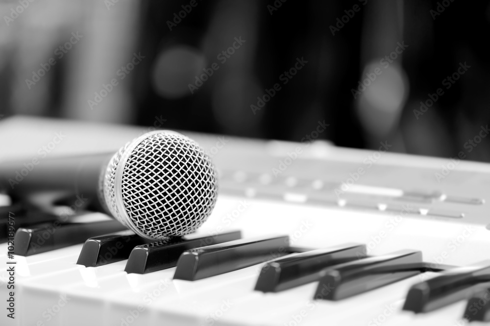 Classical microphone on keyboard