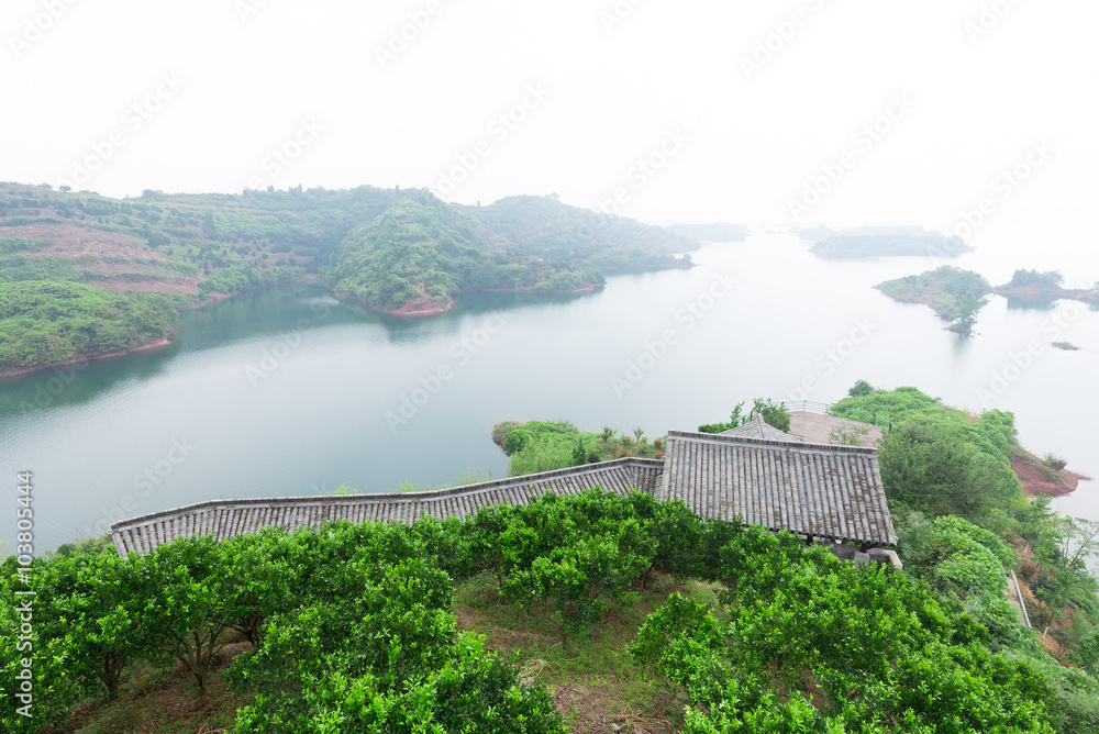 雾天千岛湖景观