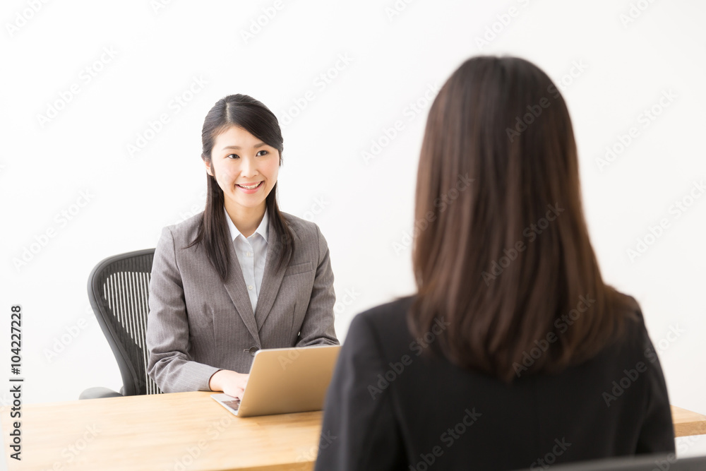 asian businesswomen working