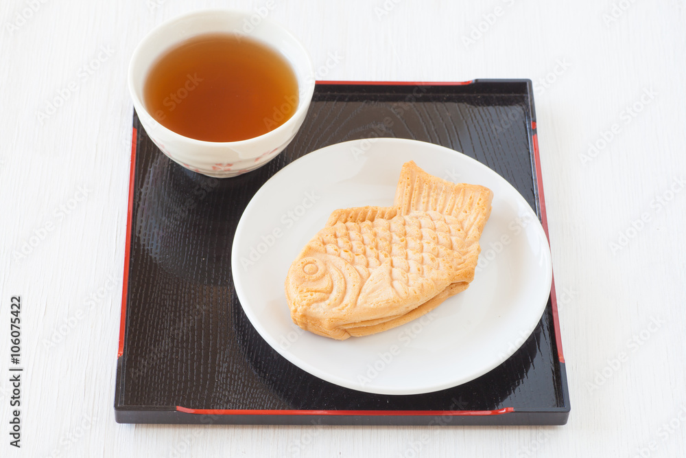 Taiyaki，用普通煎饼或华夫饼面糊制作的日本鱼形蛋糕