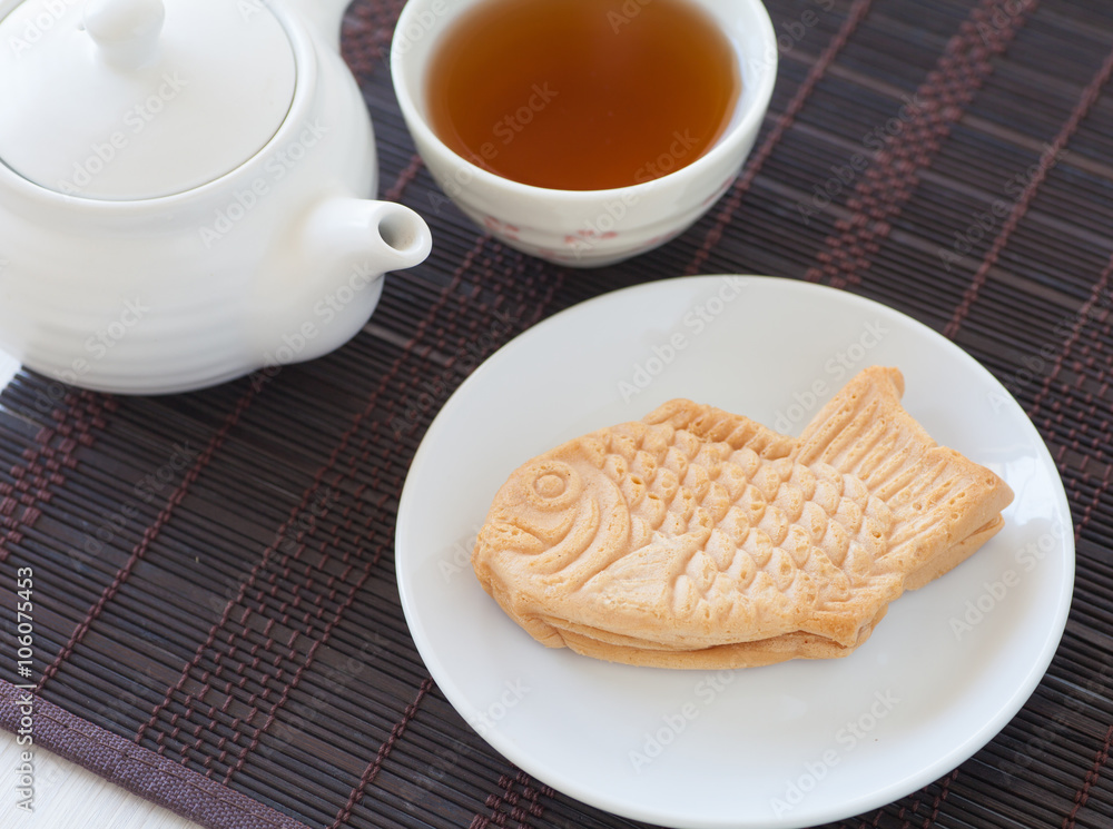 Taiyaki，用普通煎饼或华夫饼面糊制作的日本鱼形蛋糕