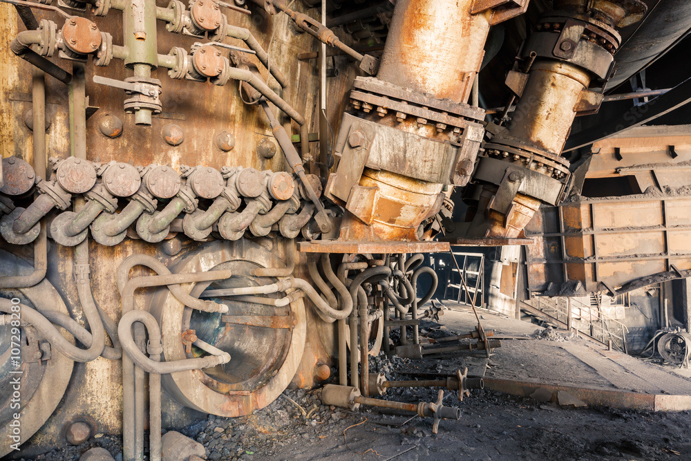 Abandoned factory，old industrial equipment background