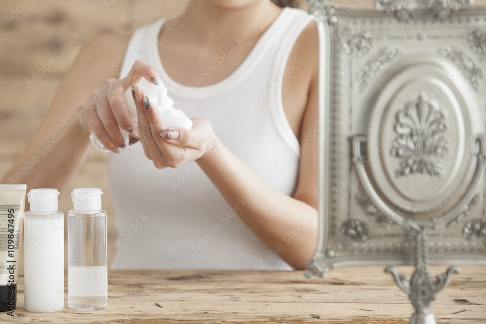 Young women are out to get a cleansing foam