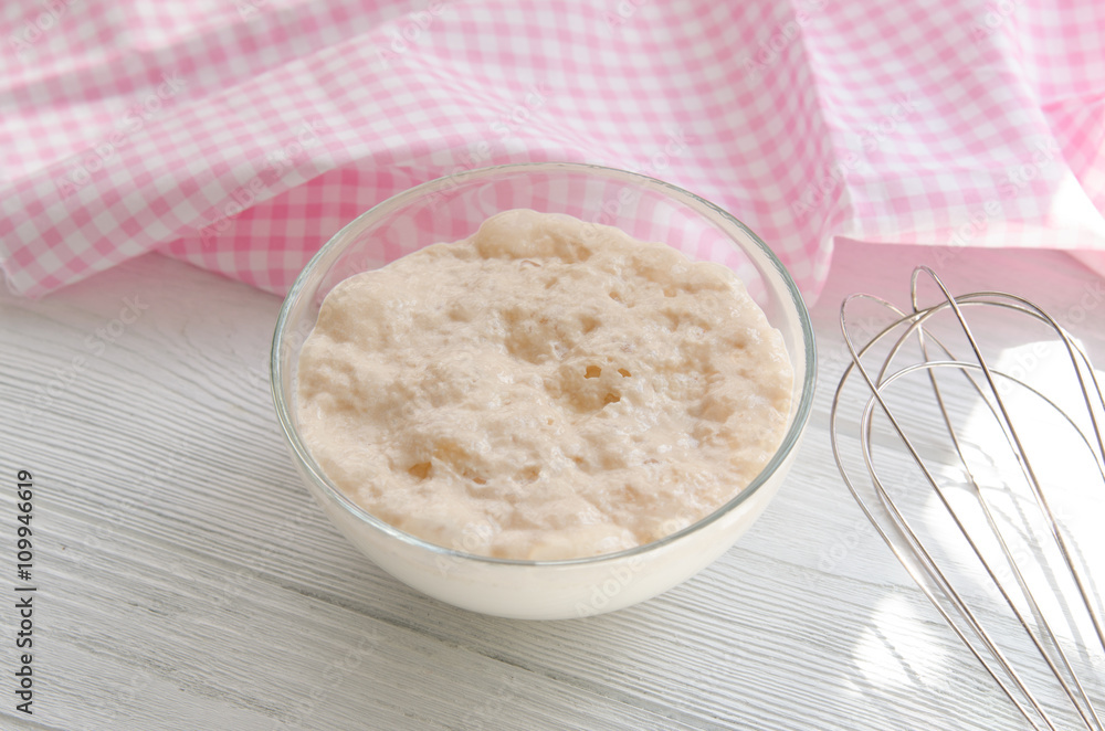 The yeast in a bowl