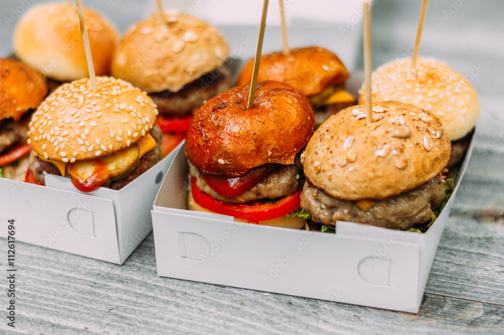 mini hamburgers, mini burgers, party food, finger food served