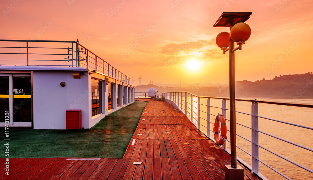 Morning tour boat deck