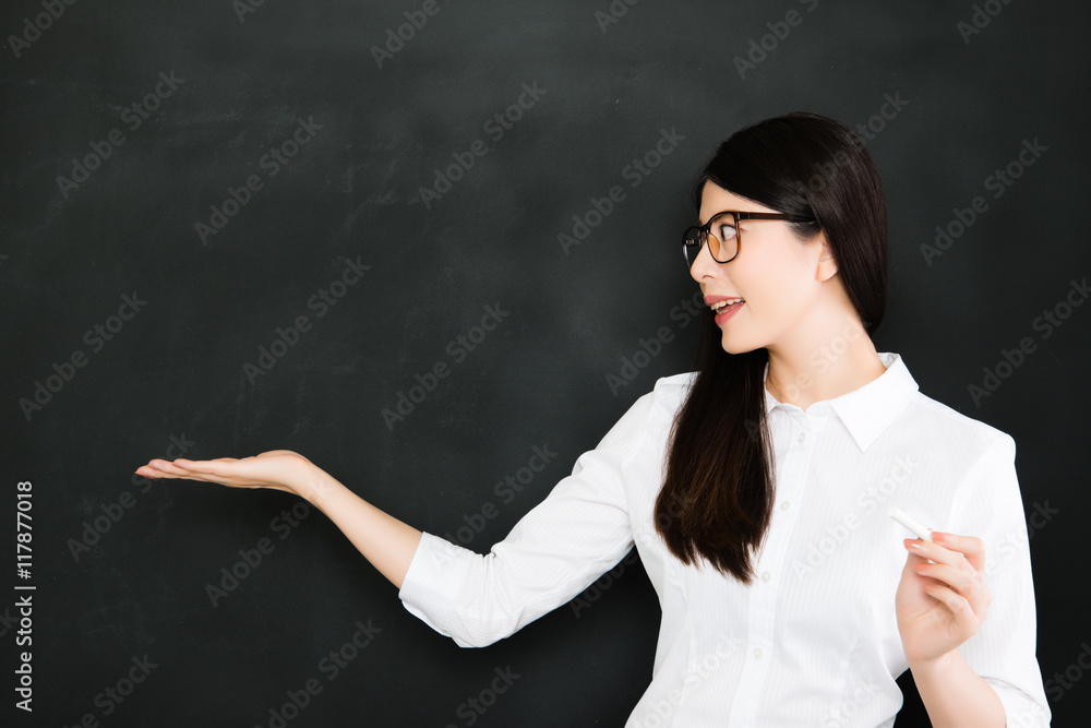 good teacher must know how to give question not answer