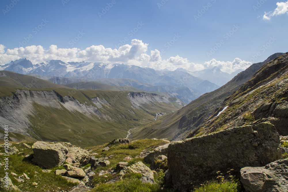 Massif de lOisans - Lac des Quirlies - Isère.