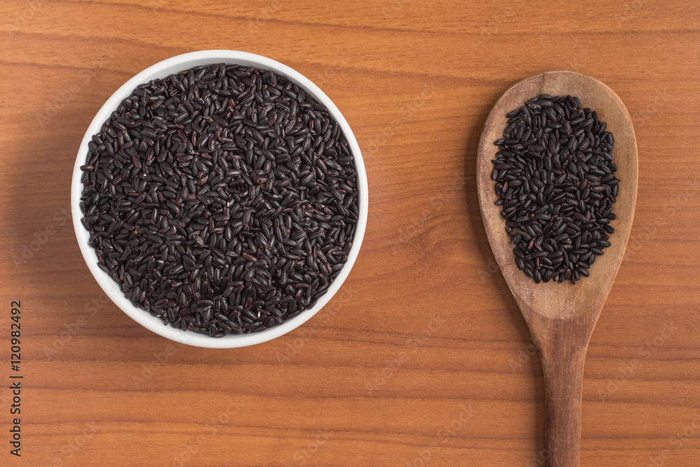 Black Rice into a Bowl