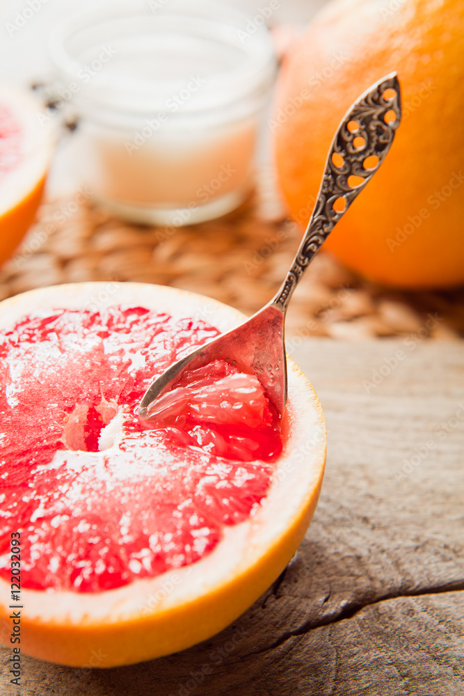 grapefruit with sugar