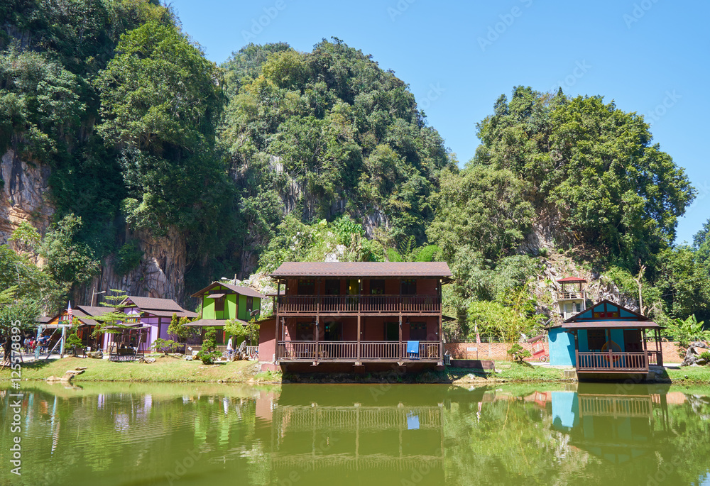 马来西亚霹雳州怡保湖木屋