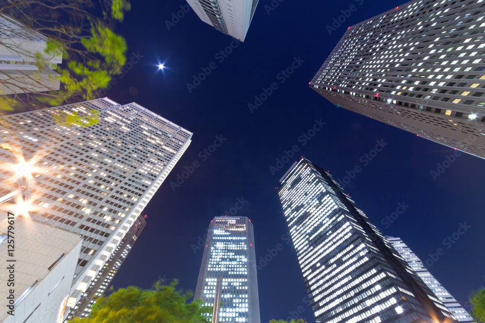 新宿高層ビルの夜景