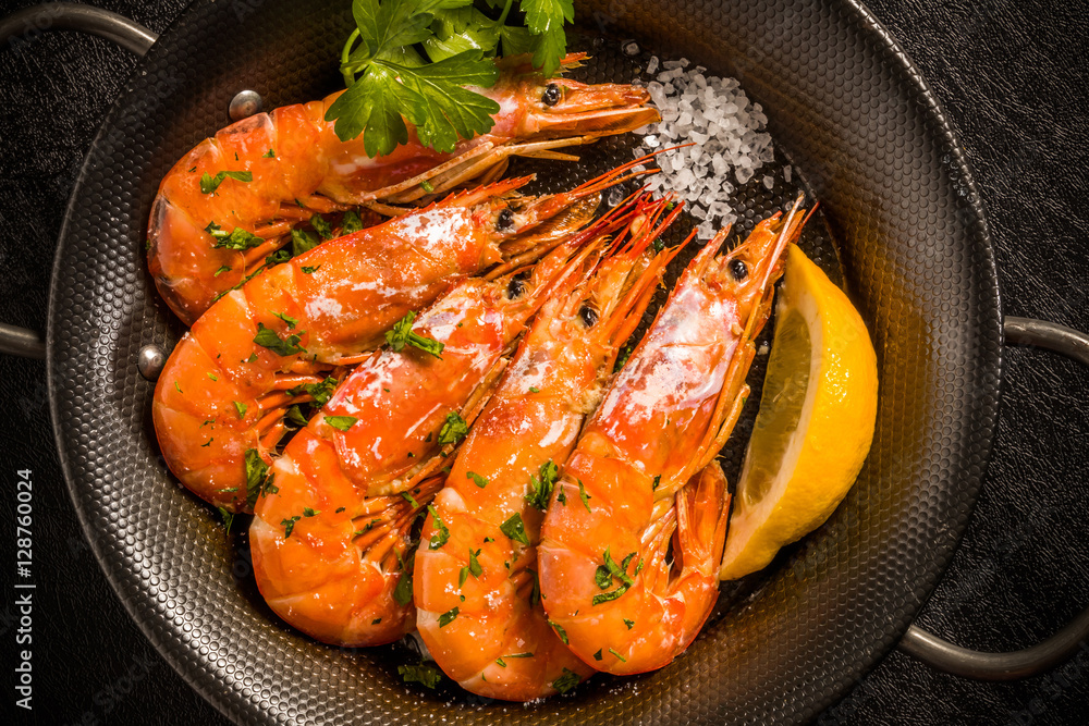 えびの鉄板焼　プランチャ　スペイン料理　 Gambas a la plancha spanish food