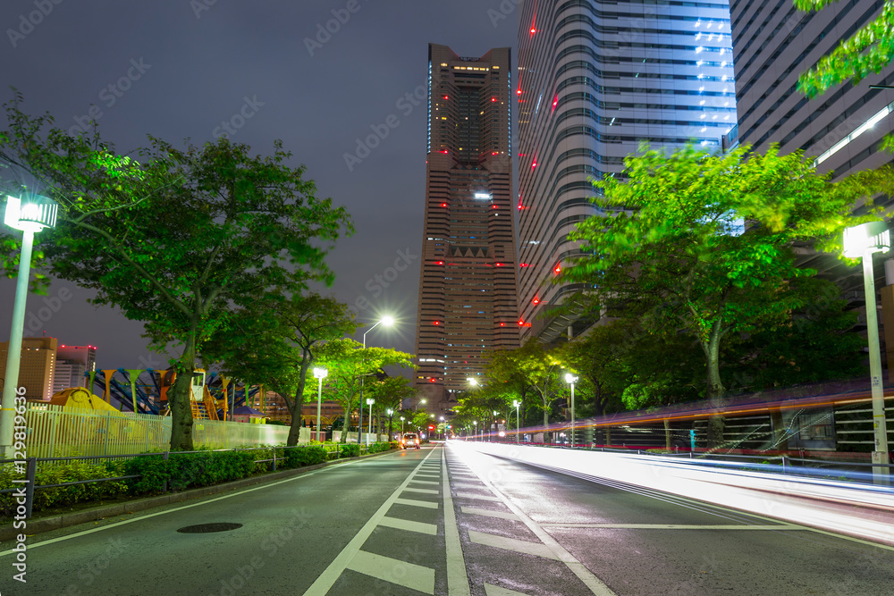 日本横滨市夜晚的城市景观