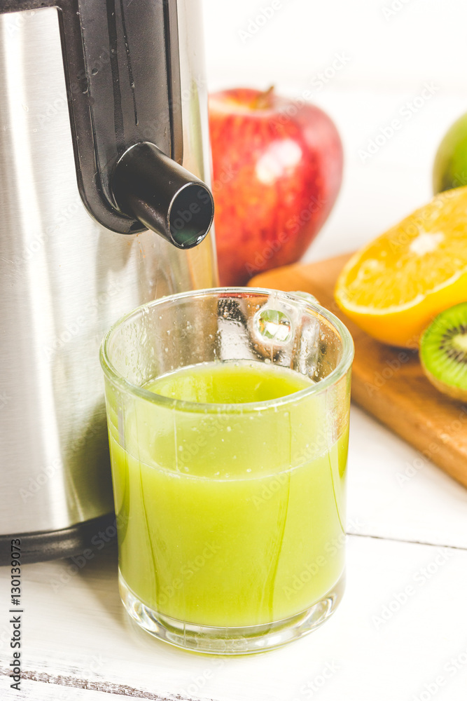 process preparation of fresh juice in juicer