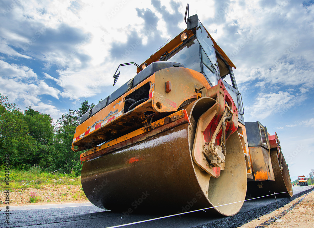 Road construction vehicle