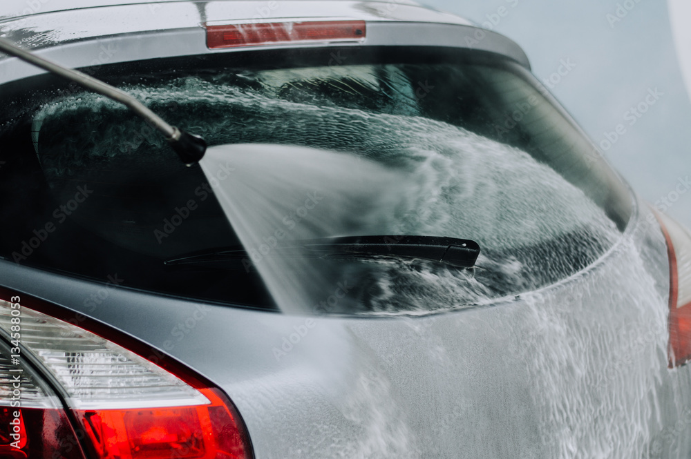 Cleaning Car Using High Pressure Water.