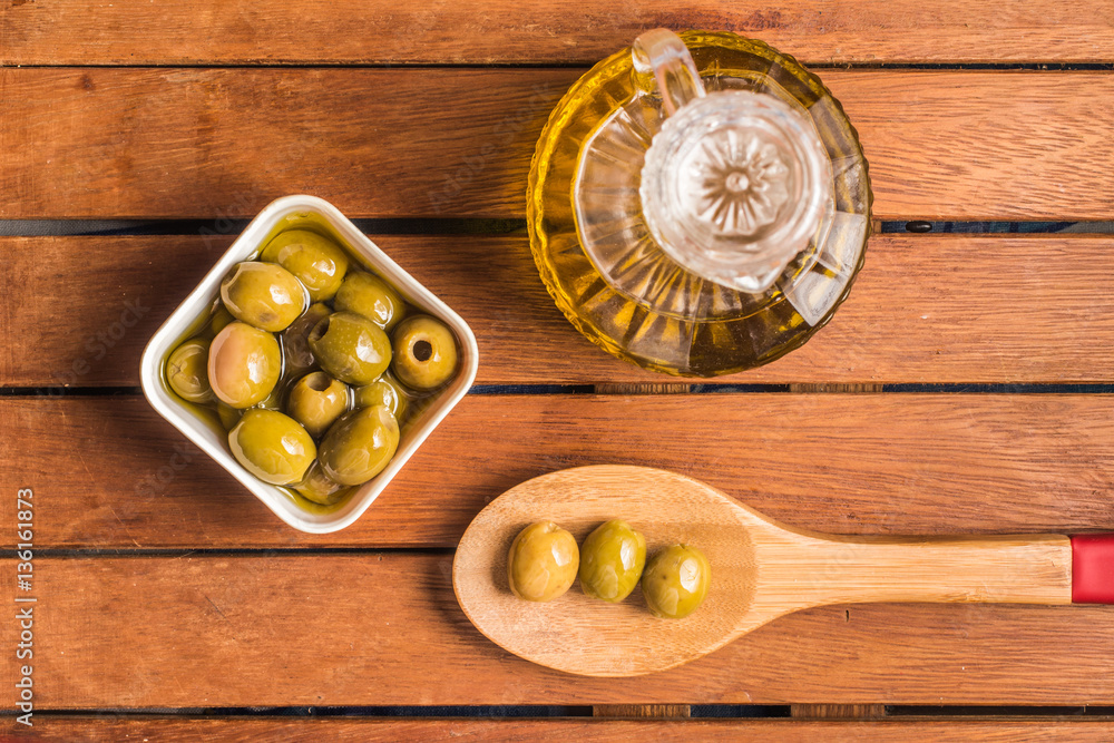 Green Olives and Oil