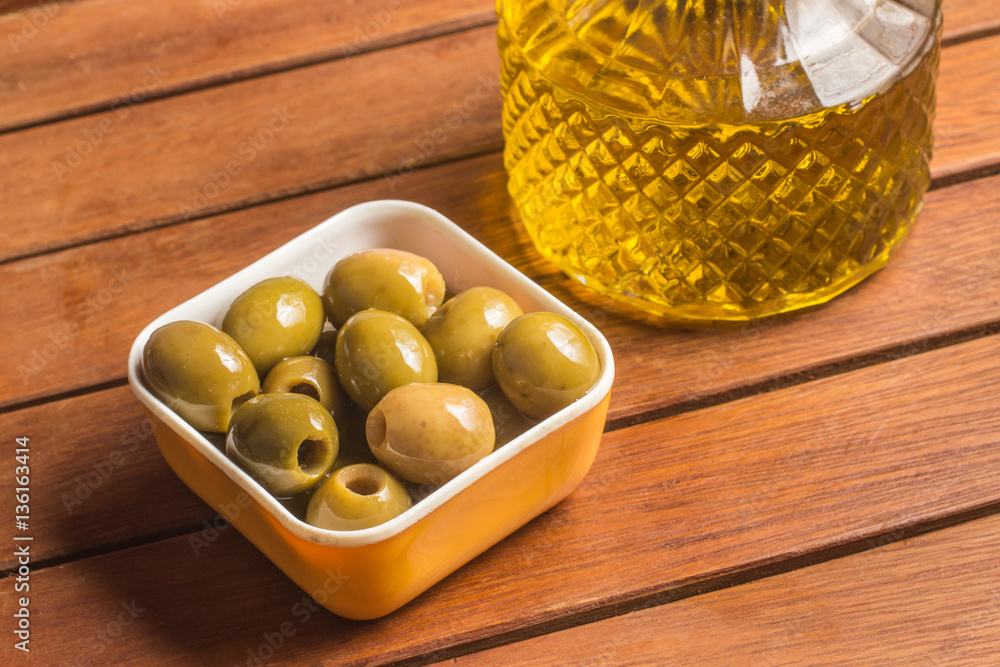 Green Olives and Oil