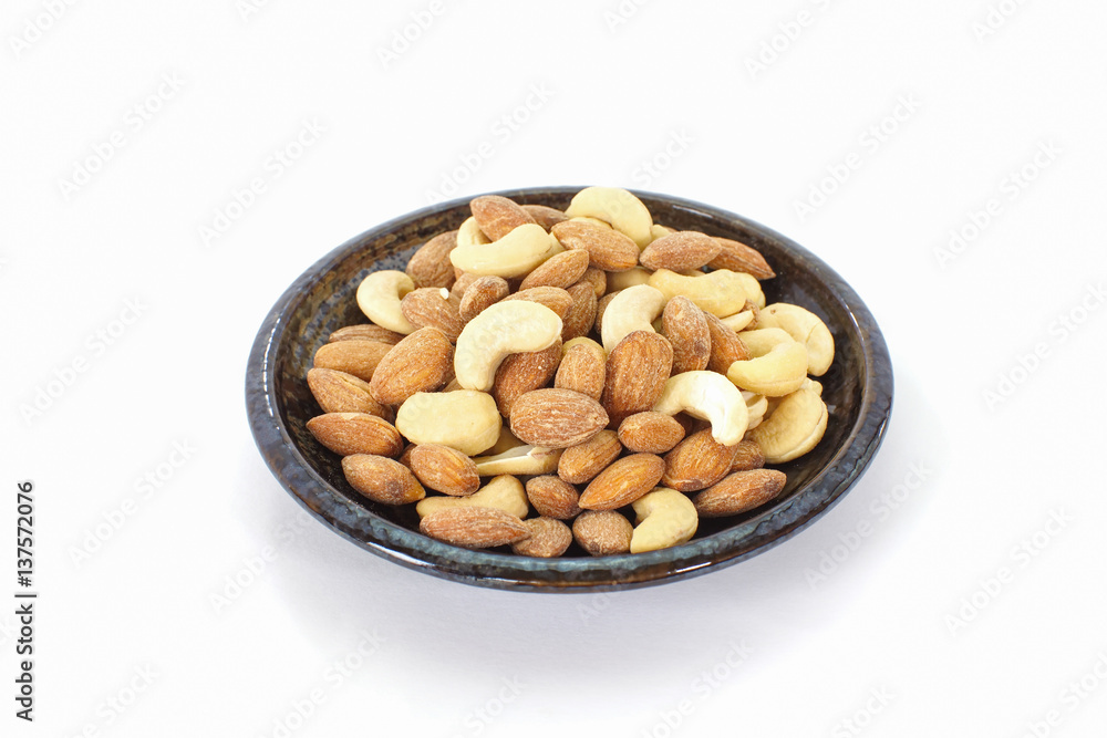 Close - up Healthy mixed nuts , Almond , Cashews nut