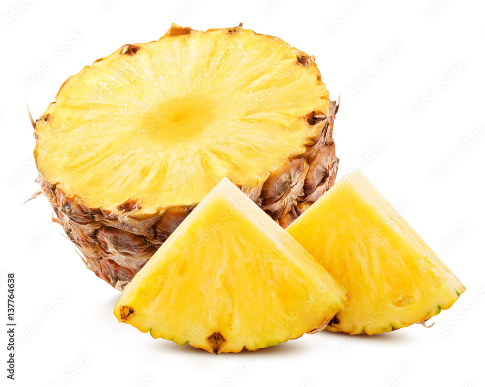 pineapple with slices