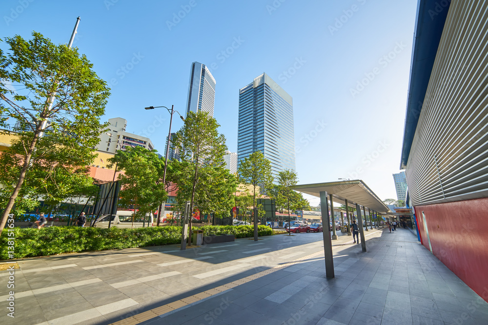 马来西亚吉隆坡市中心的现代建筑街景。