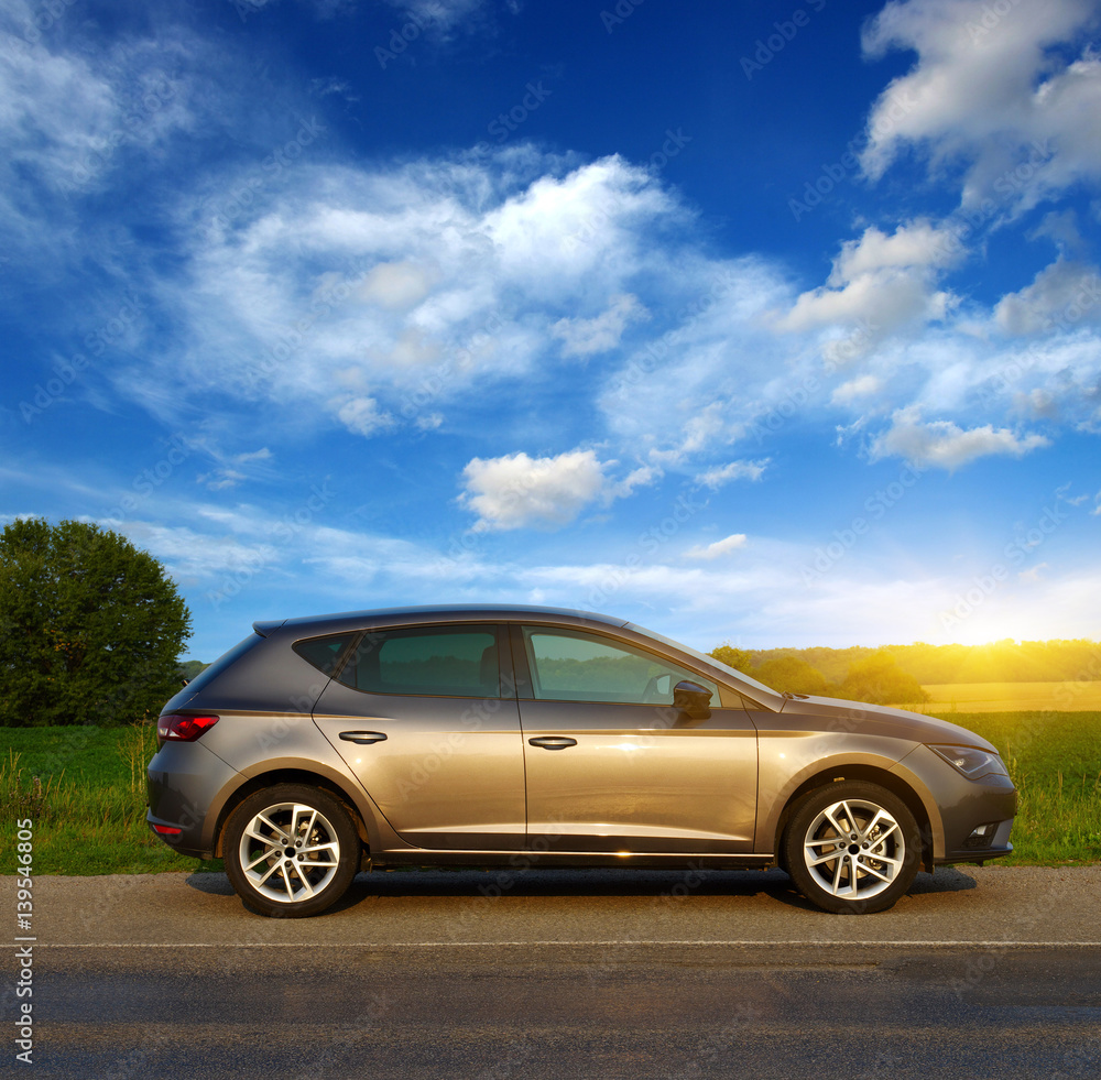  Car and light