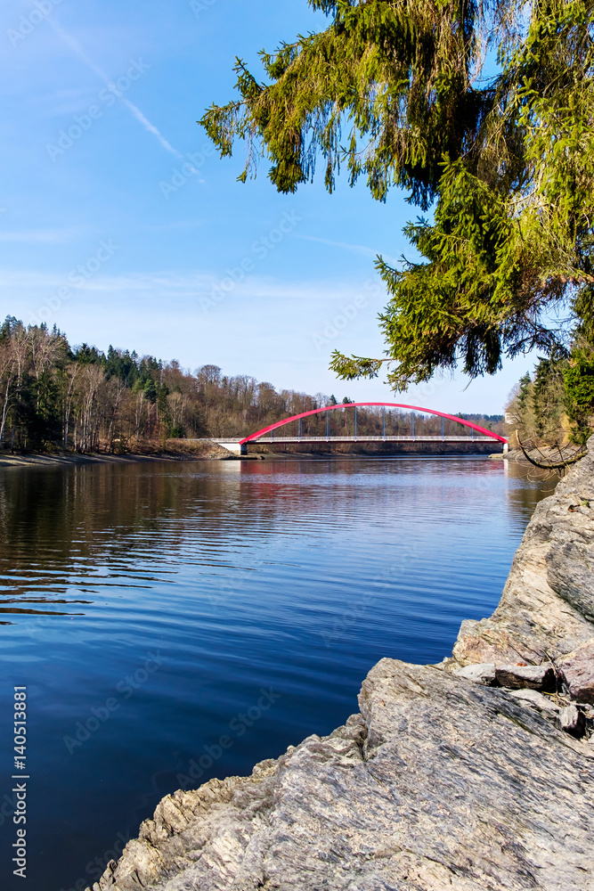 Eisbrücke bei Burgk im Thüringer Schiefergebirge