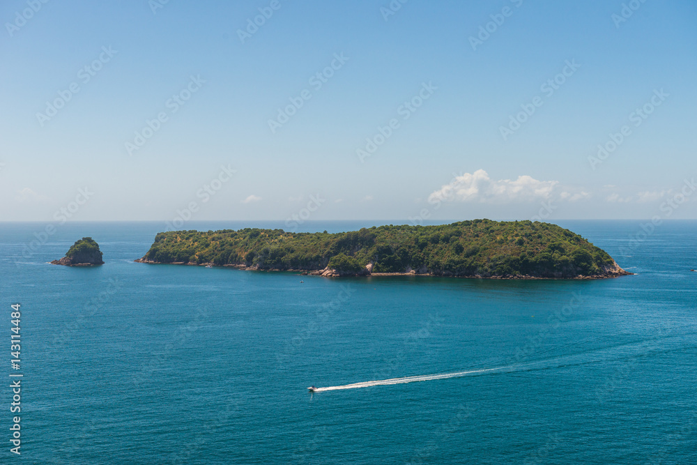 新西兰科罗曼德尔半岛北岛的Te Whanganui-A-Hei（大教堂湾）海洋保护区