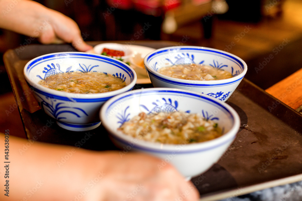 餐桌上的美味中国菜