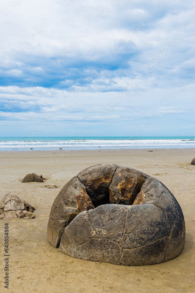 Beach with Moeraki Boulders - New Zealand