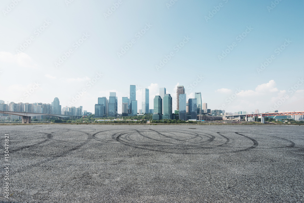 现代城市的空旷道路