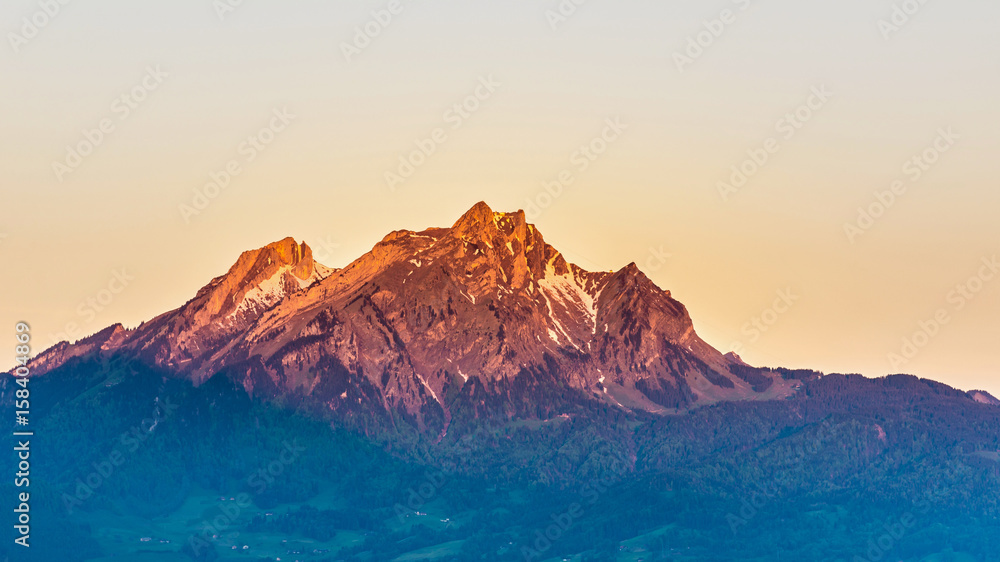 Pilatus bei Sonnenaufgang, Schweiz, Europa