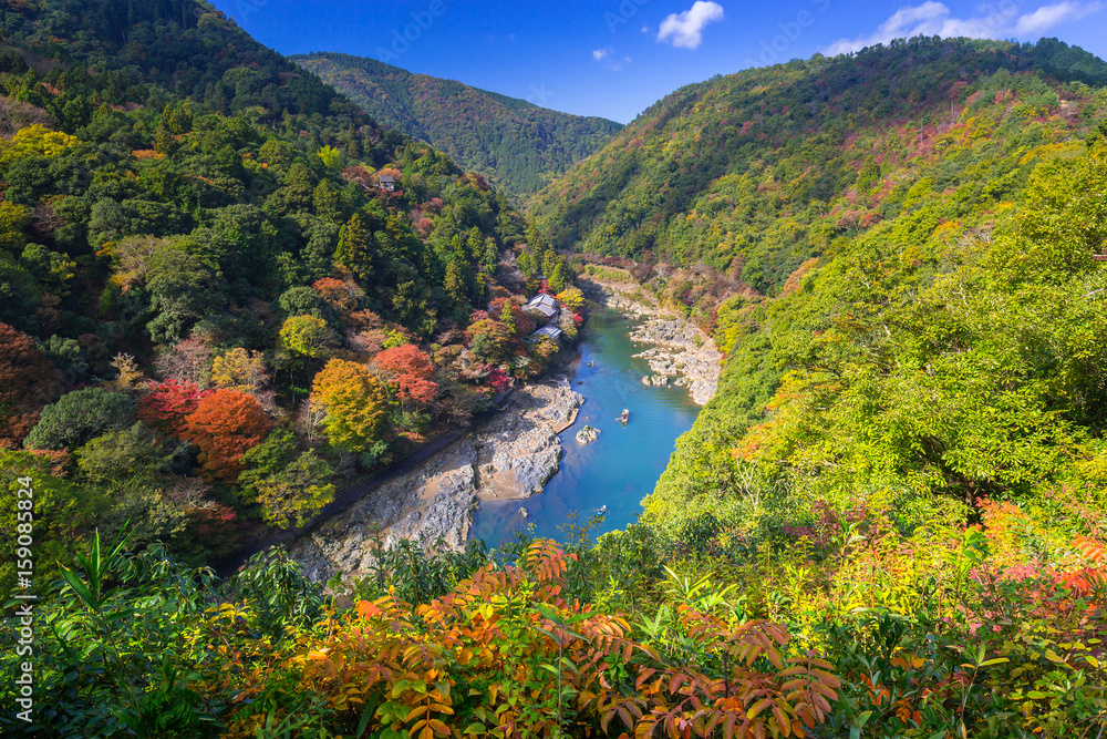 日本荒山视点和鹤津河的秋天