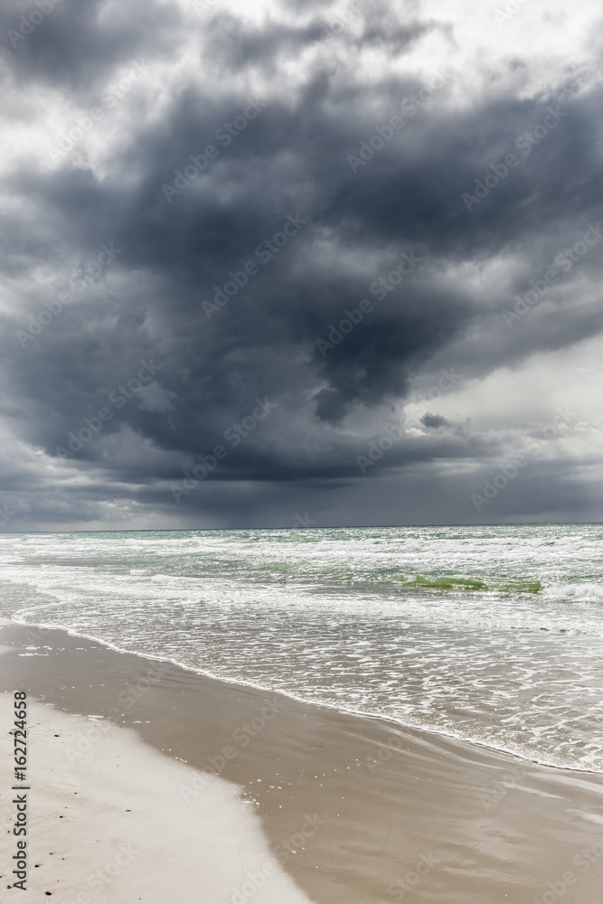 Wolken über der Küste