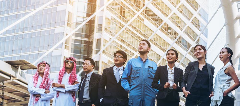 Multicultural business people group standing in row