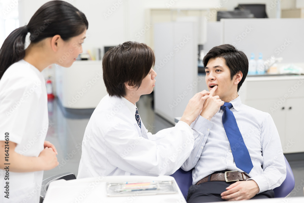 dentist in dental clinic