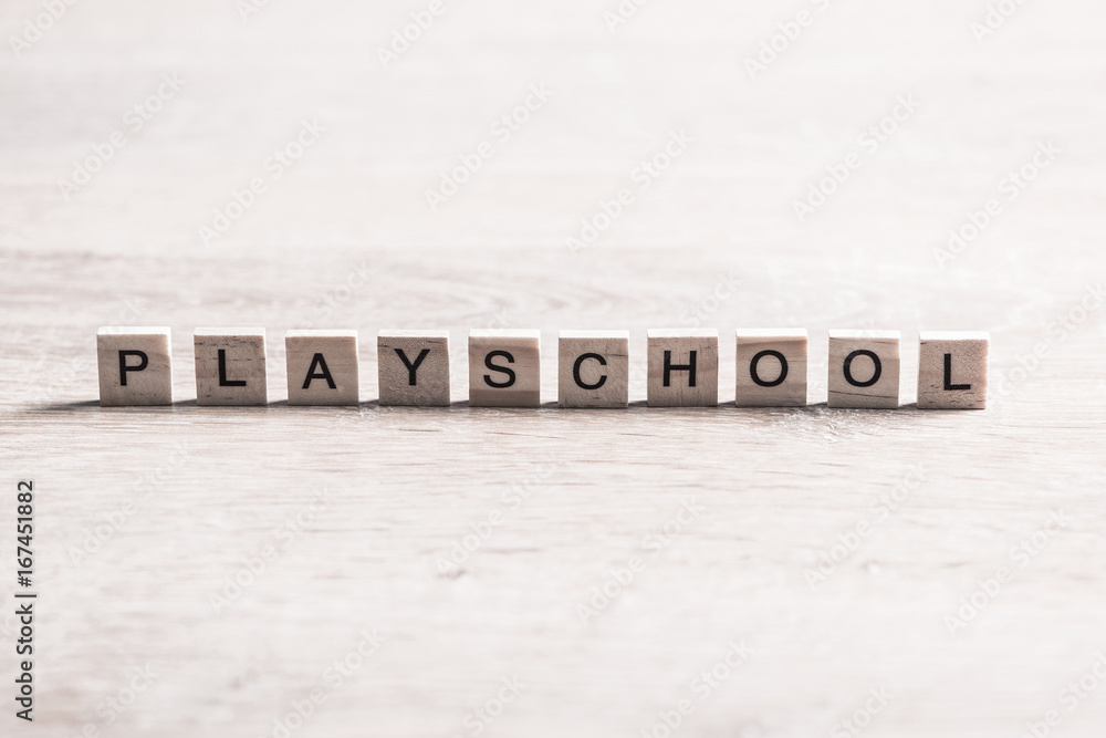 木质元素与字母合集单词playschool