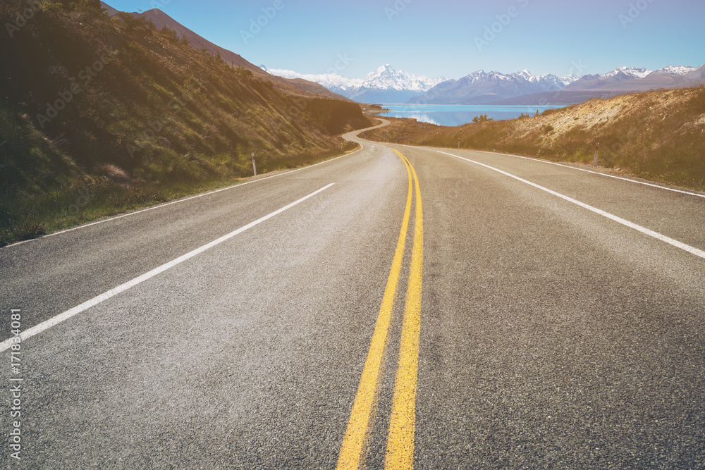 Road to Mount Cook, New Zealand