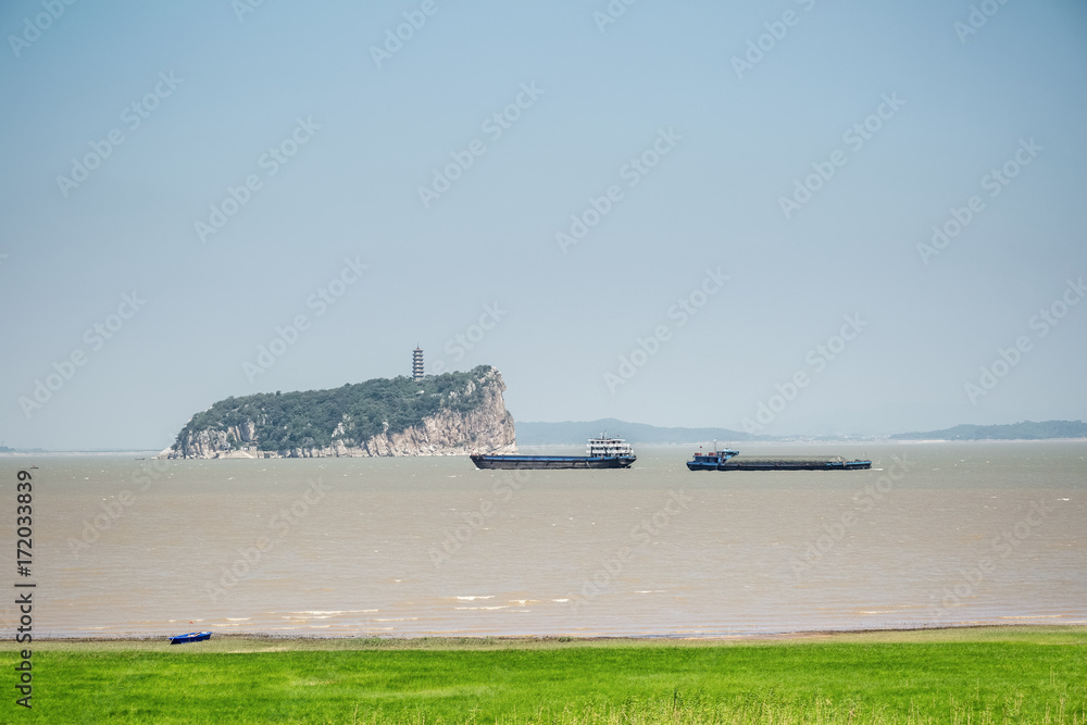 poyang lake scenery of shoe mountain