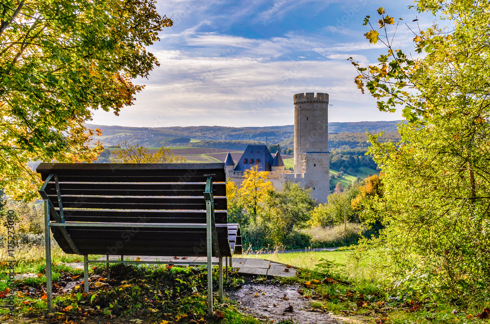 布利克auf Burg Schwalbach im Taunus im Herbst