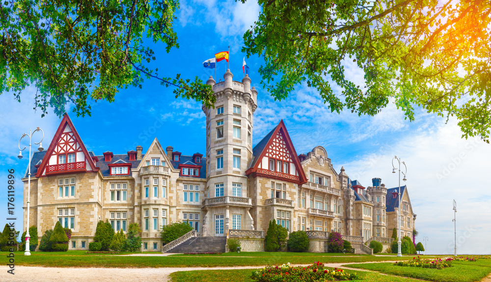 Palacio real de la magdalena en Santander.Cantabria.España.
Arquitectura historica. Sitios de inter