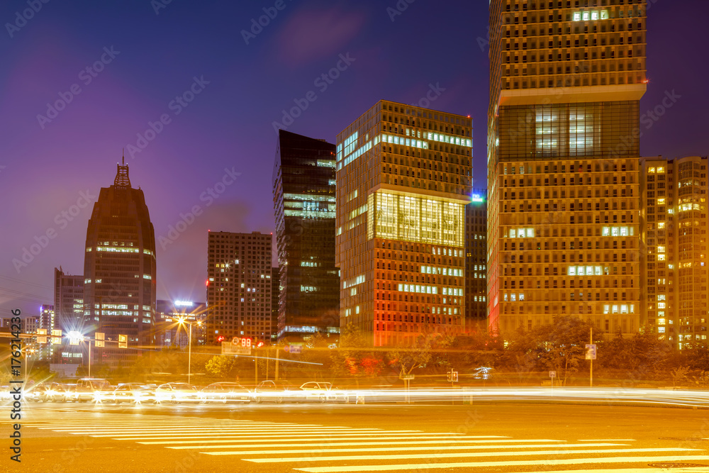 城市建筑、夜景与城市道路