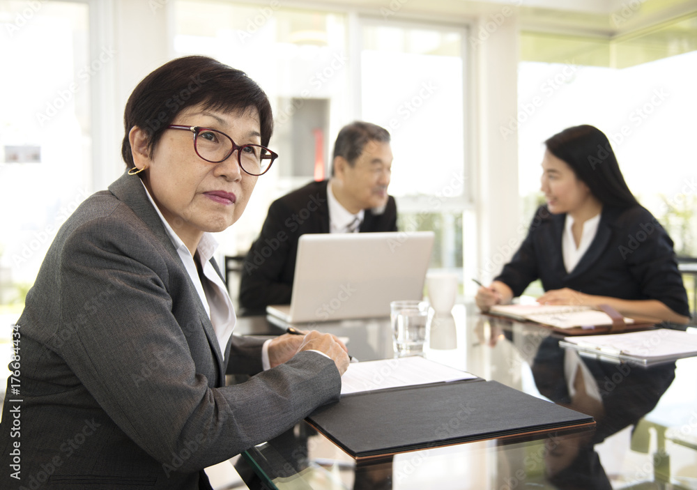 业务讨论会演示简报