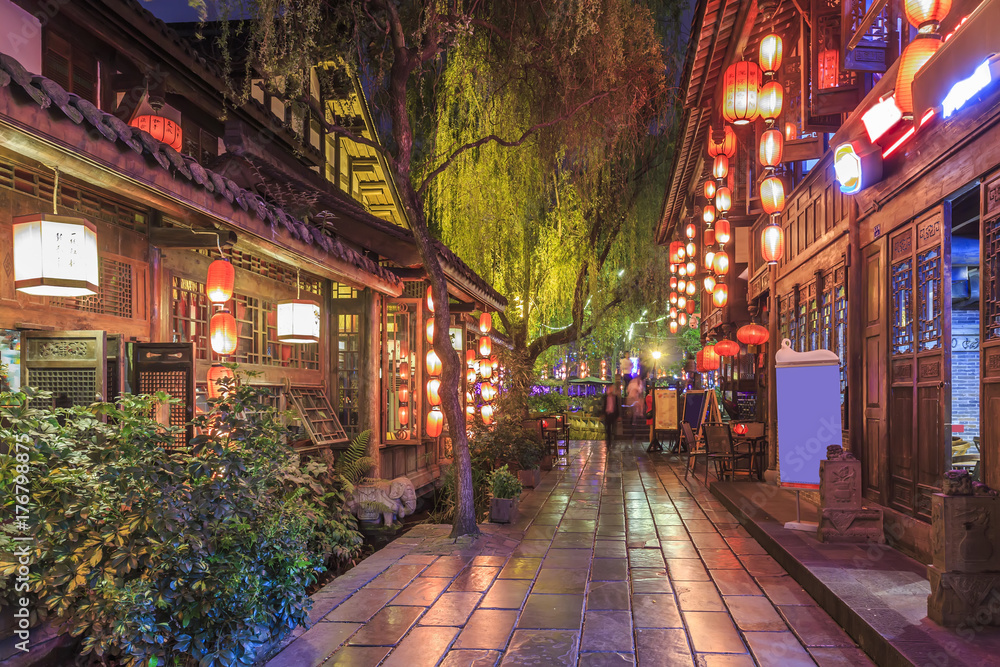 美丽的四川古镇夜景