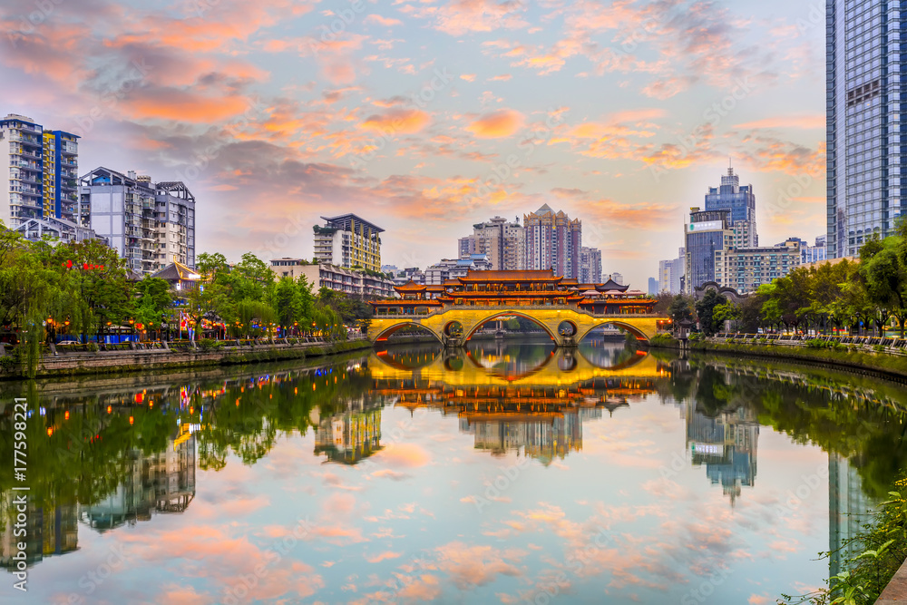 Night view of Jinjiang, Chengdu