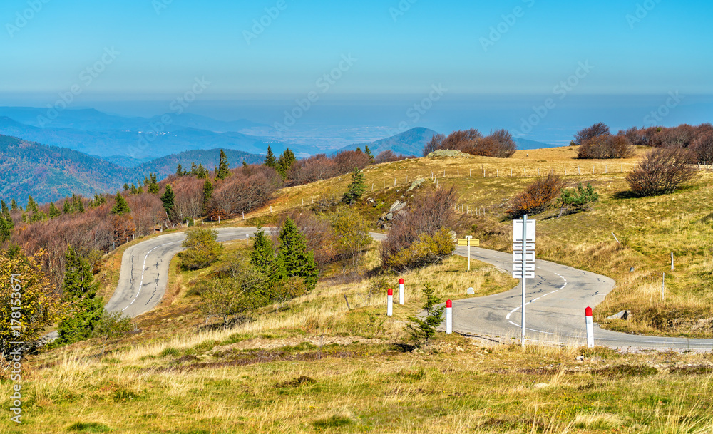 大巴隆山口，法国阿尔萨斯沃斯日山脉的一个山口