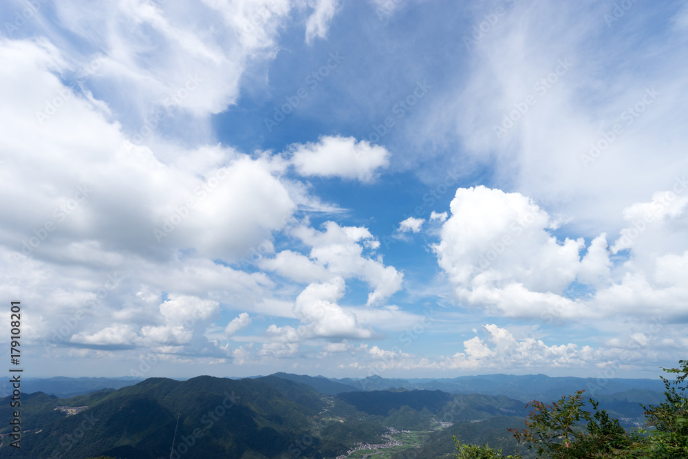 云天青山