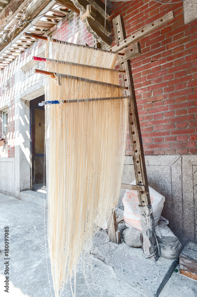 Changhua Lukang Fuxing handmade noodles - October 22 ,2017:The traditional way to dry fine flour in 