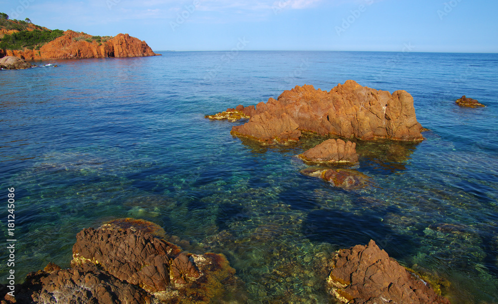  sea and rocks